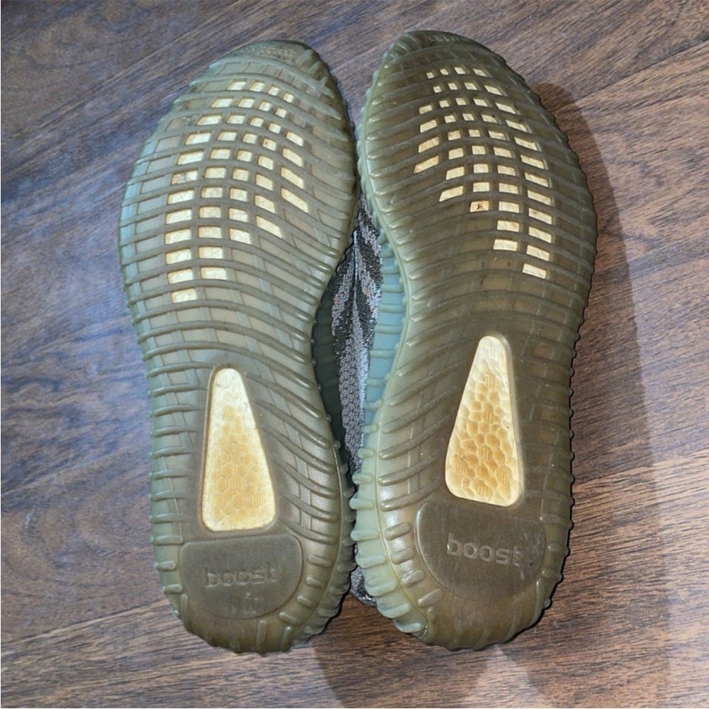 Adidas Yeezy Boost 350 V2 Beluga Mens size 11.5 - Picture 9 of 9